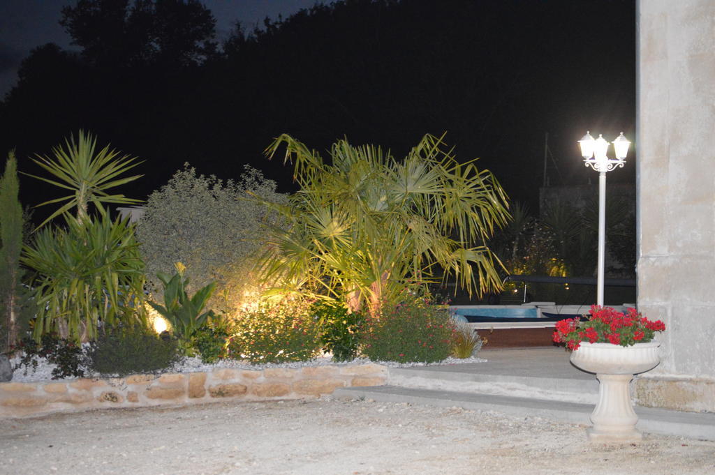L'Oasis Bed & Breakfast Port-d'Envaux Bagian luar foto
