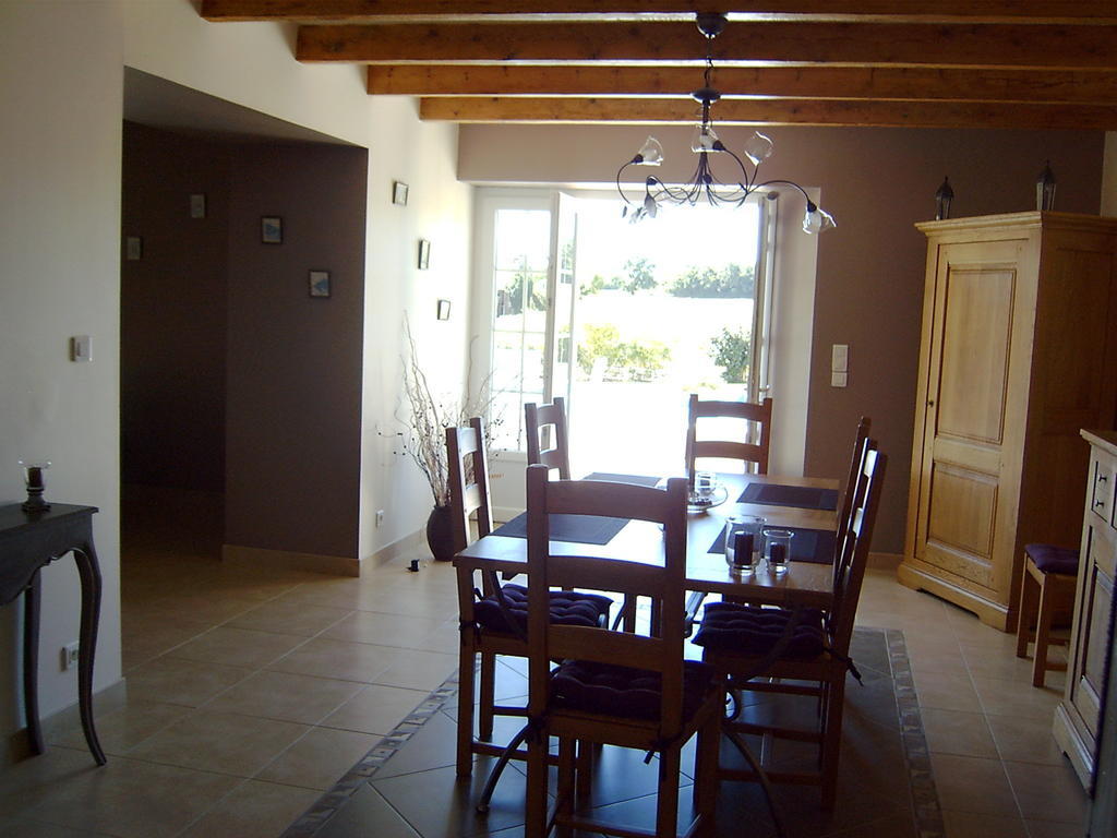 L'Oasis Bed & Breakfast Port-d'Envaux Bagian luar foto