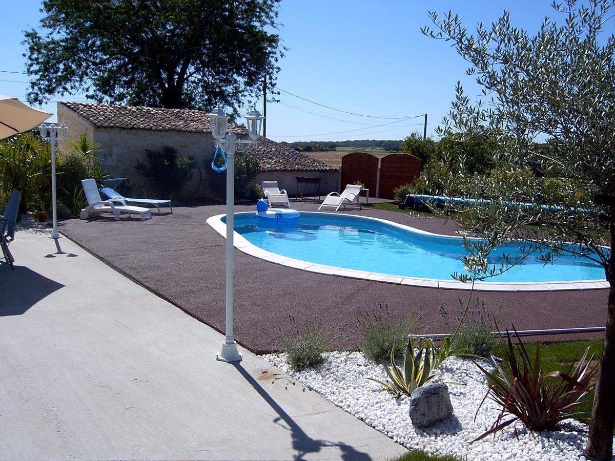 L'Oasis Bed & Breakfast Port-d'Envaux Bagian luar foto