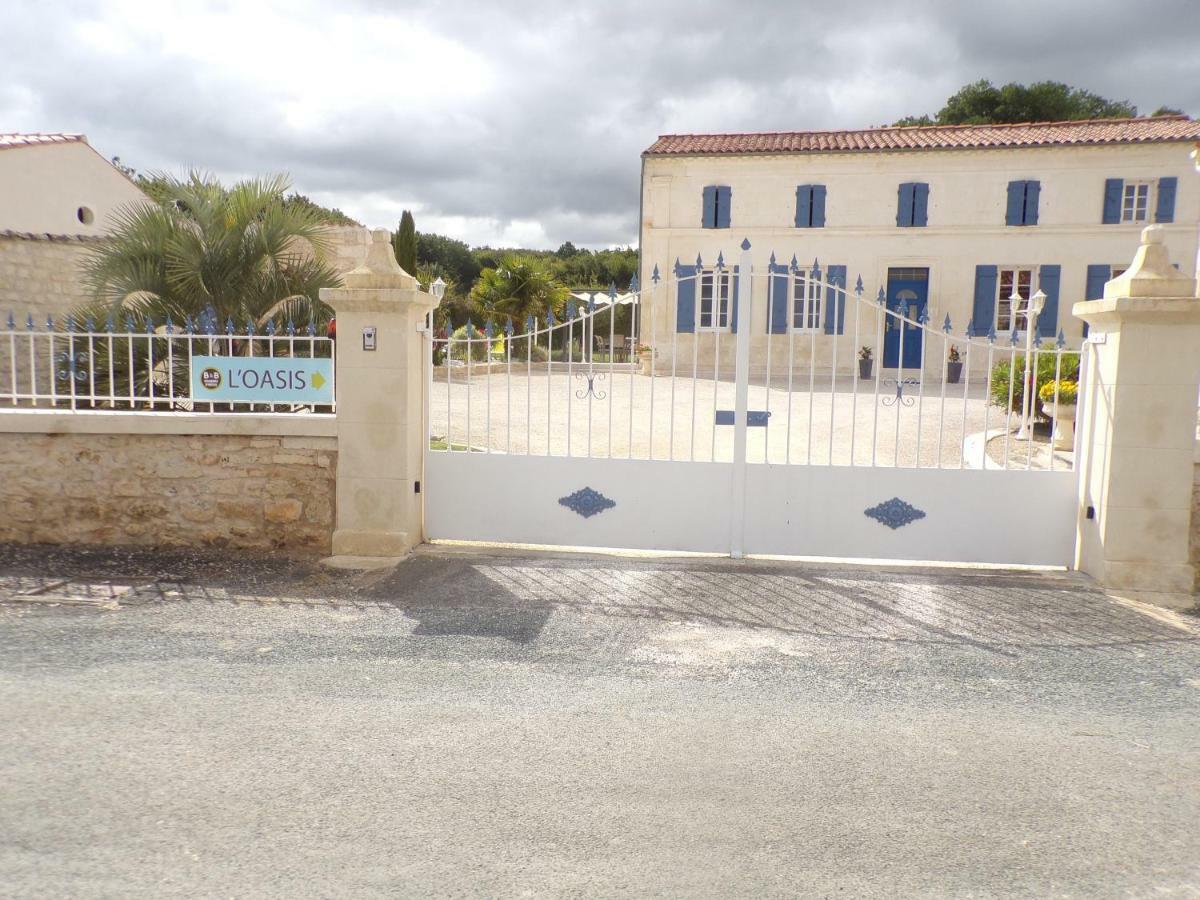 L'Oasis Bed & Breakfast Port-d'Envaux Bagian luar foto