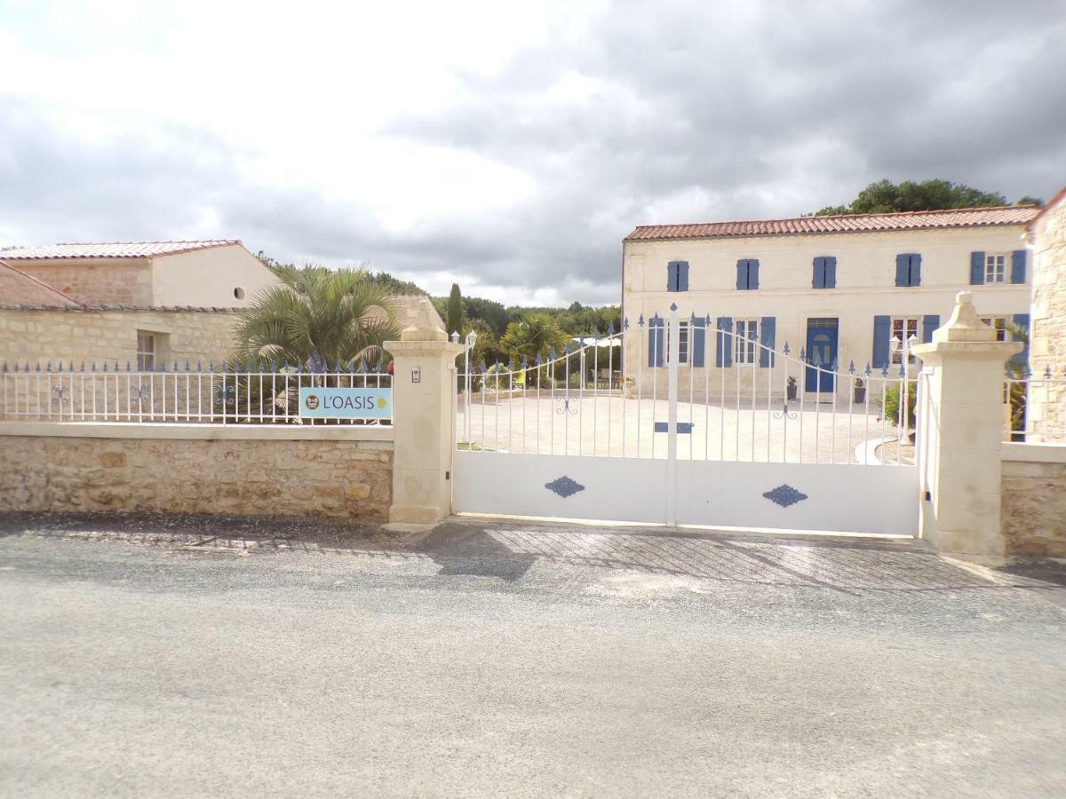 L'Oasis Bed & Breakfast Port-d'Envaux Bagian luar foto